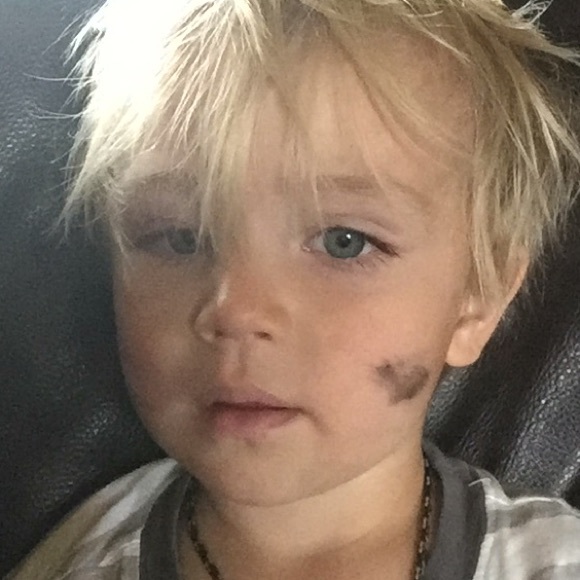 Meet your Posher, Annie - Picture 1 of 1